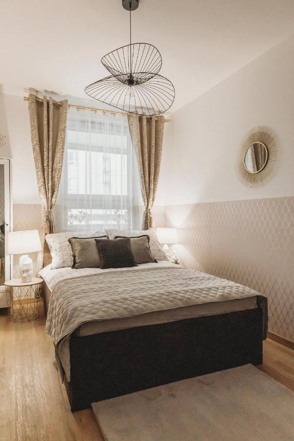 Clicktheflat Gdanski Center Prestige Apart Rooms Варшава Екстер'єр фото